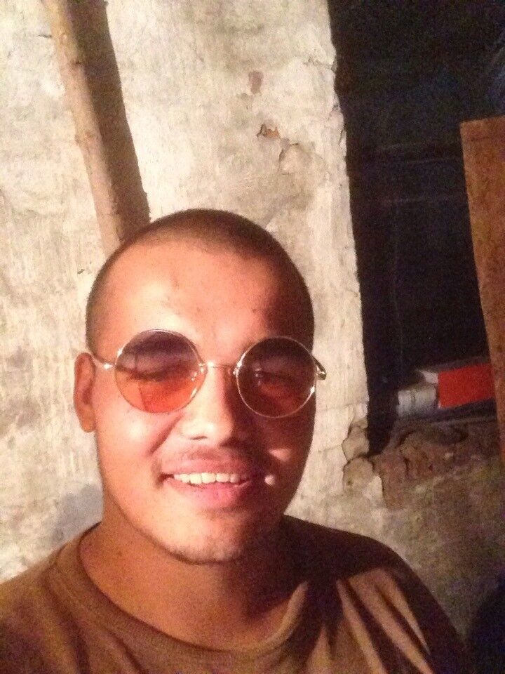  15951905  Vlad, 29 ,    