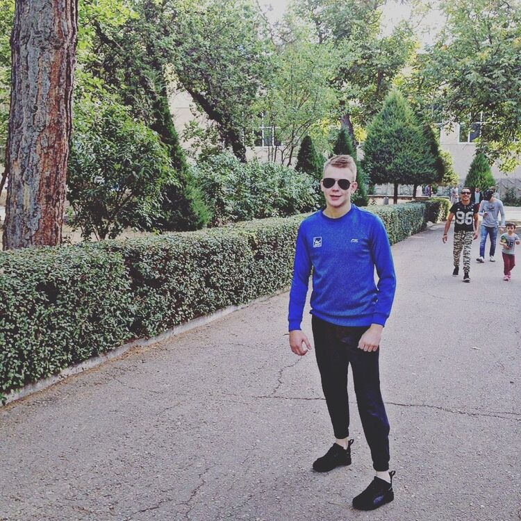  10515705  Daniko, 29 ,    