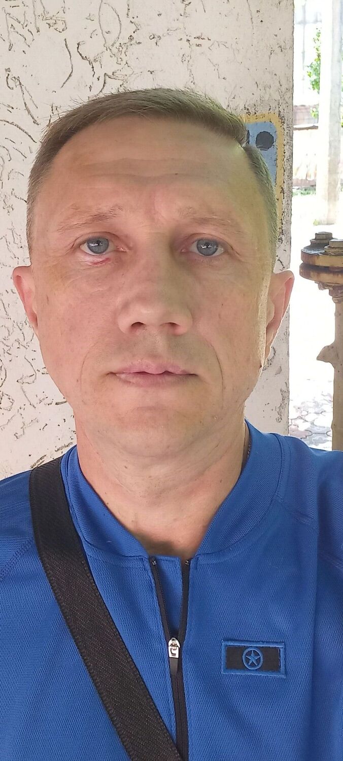  48153035  Vlad, 54 ,    