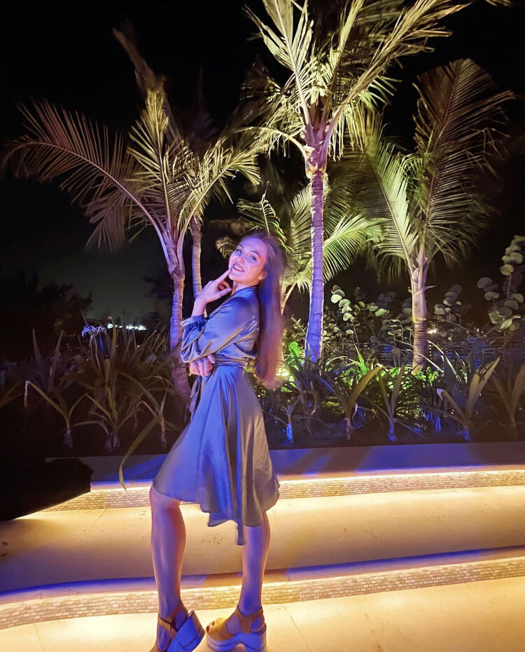  ,   Christianna, 27 ,   ,   