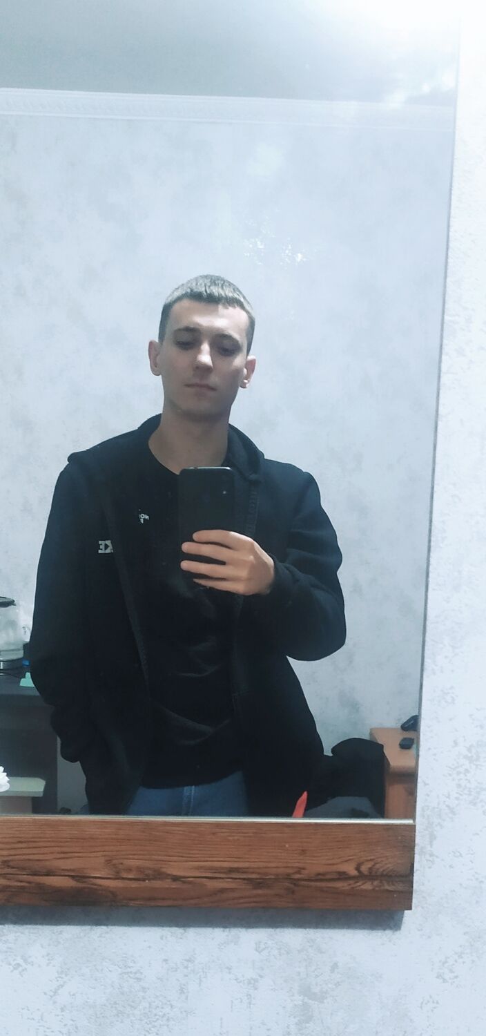  51578665  Andriy, 21 ,    