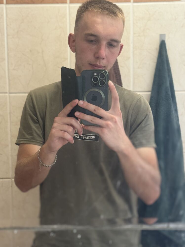  53707175  Bogdan, 20 ,    