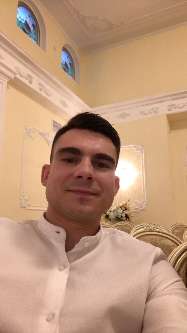  35291195  , 32 ,    -