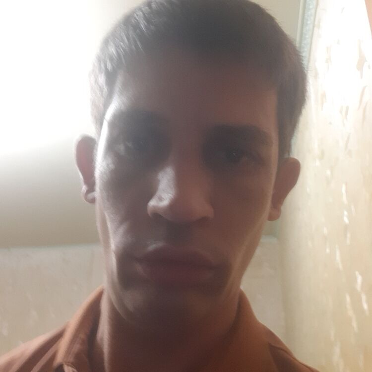 54061725  Andre, 36 ,    