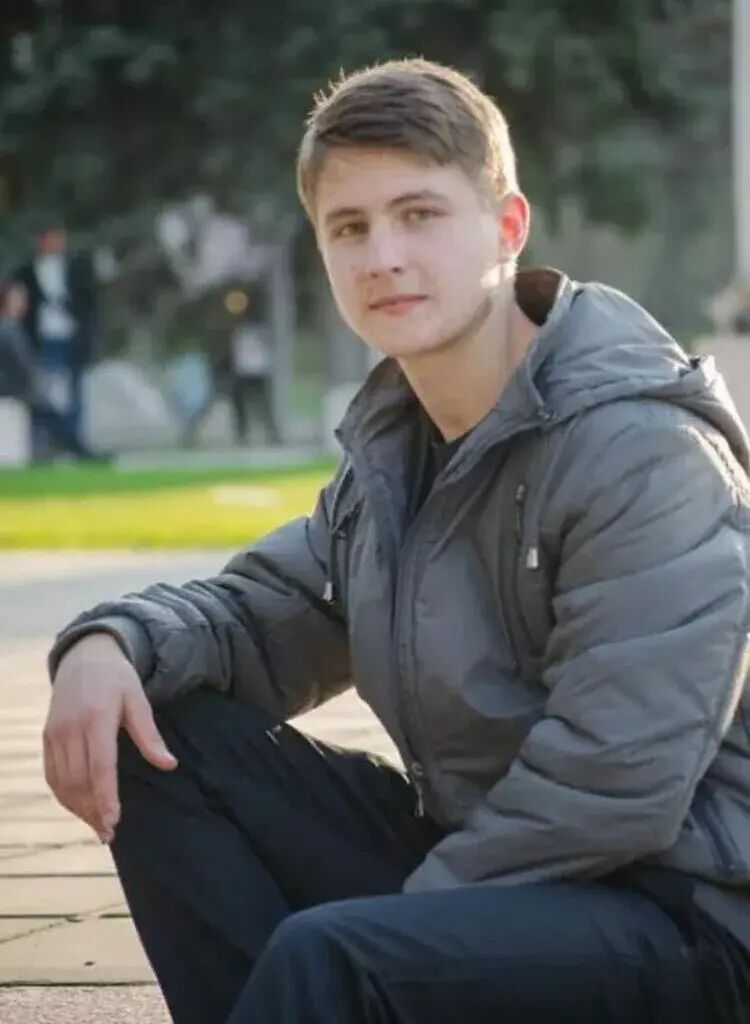  42838565  , 20 ,    