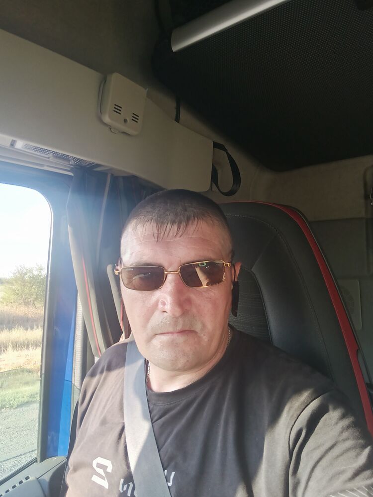  48057645  , 42 ,    