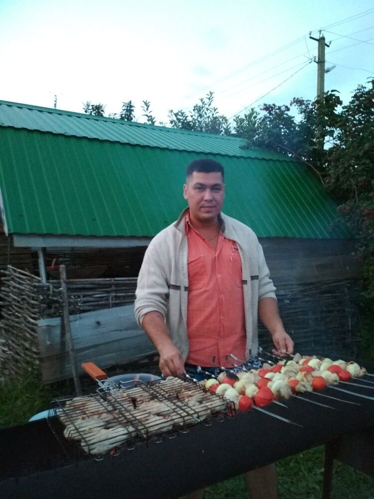  17060795  Marsel, 41 ,    