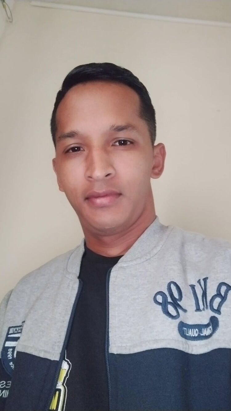  --,   Denniel, 31 ,   ,   