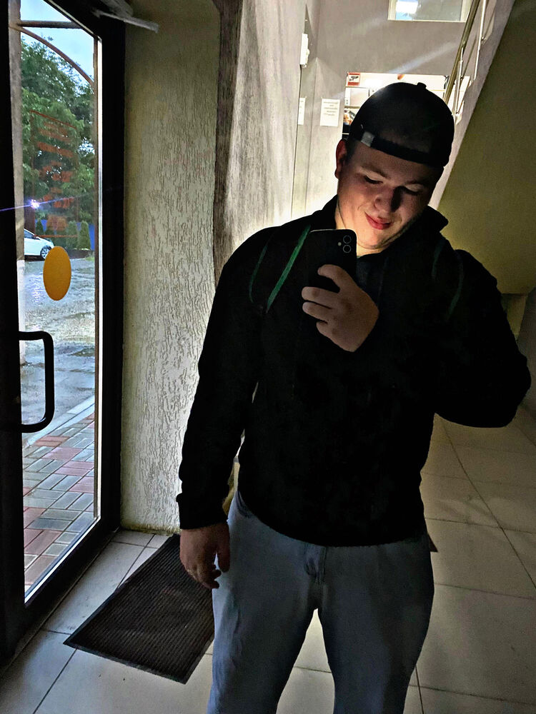  35749245  , 20 ,    