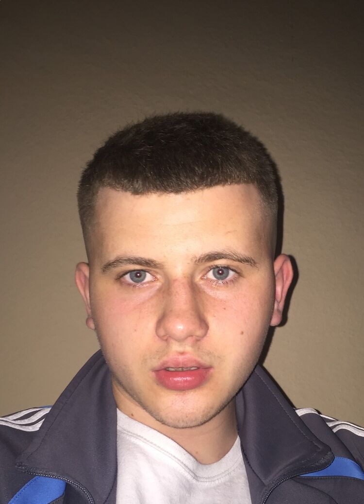  16139235  Maks, 25 ,    