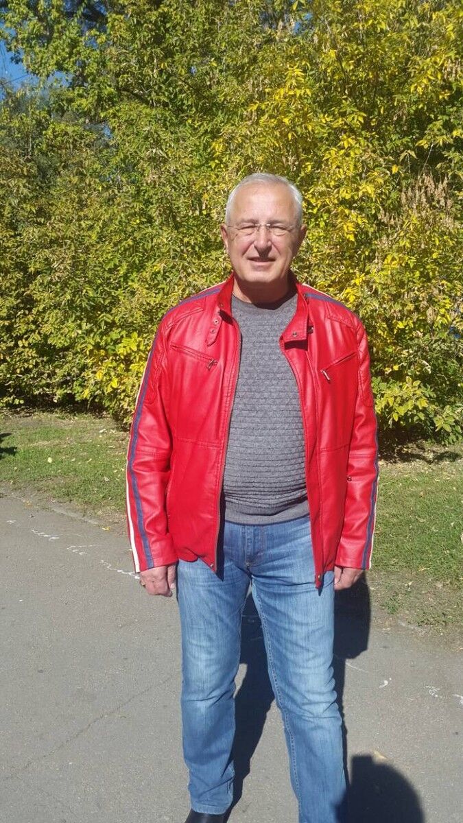  13934705  Artur, 63 ,    