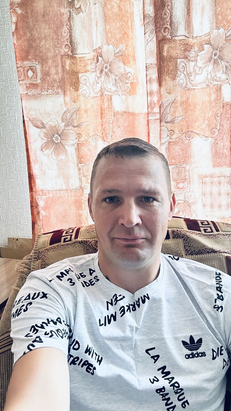  49567545  , 43 ,    