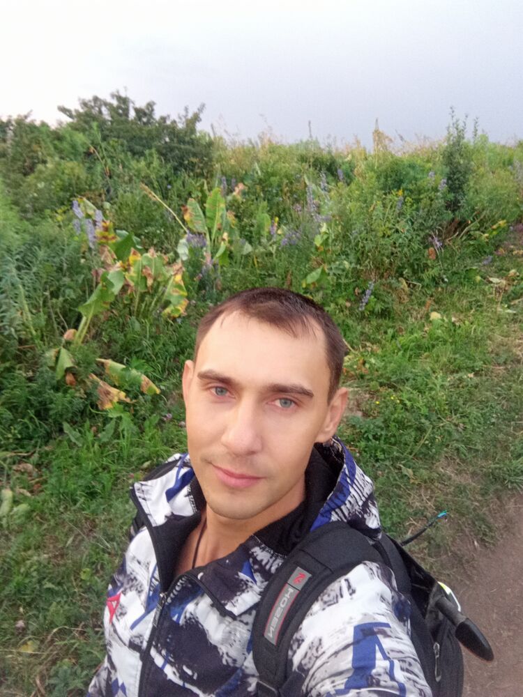  37112785  , 35 ,    