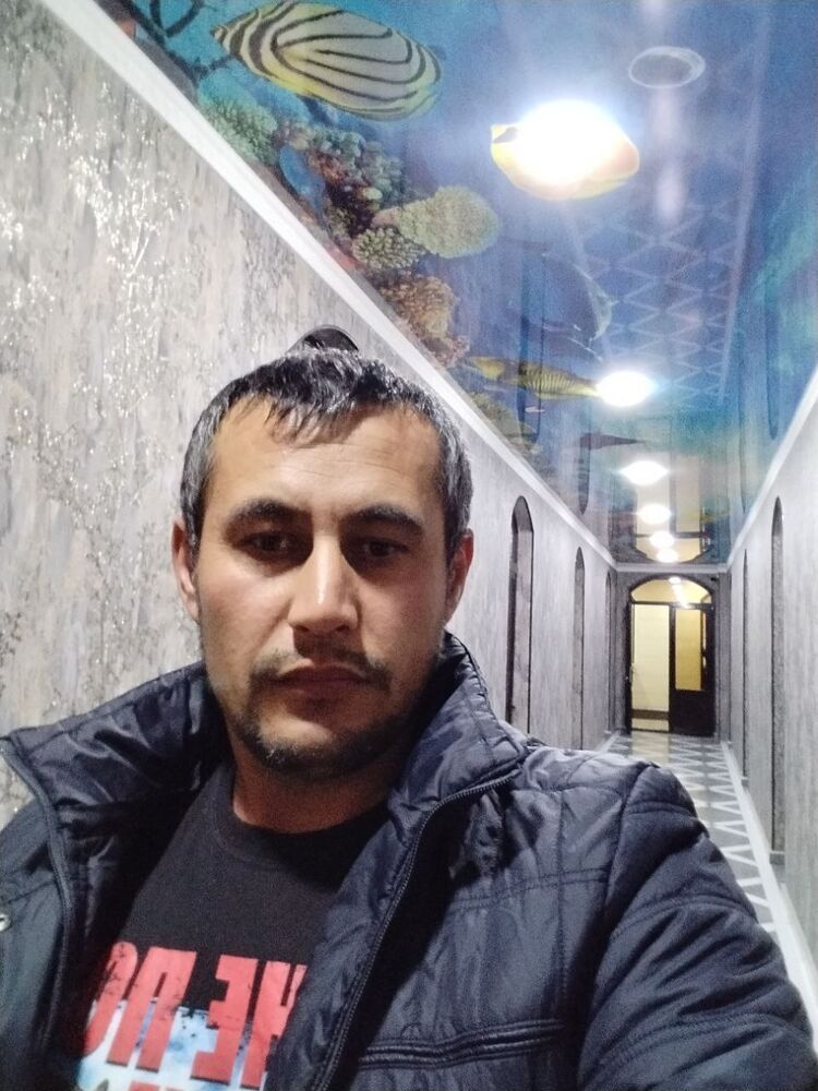  48709665  Bahramjon, 39 ,    
