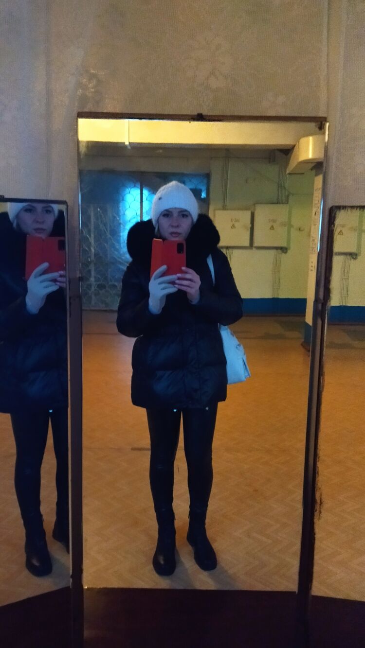  --,   , 44 ,   c 