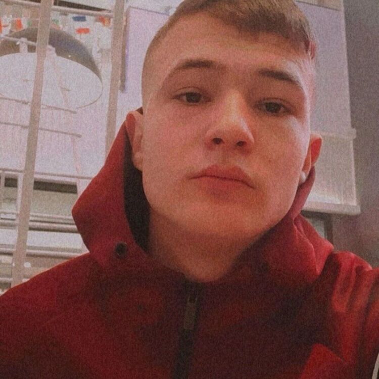  25072085  Jhon, 22 ,    Corbeil-Essonnes