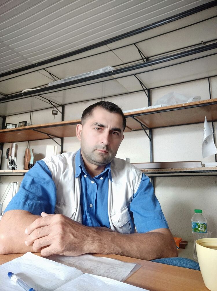  ,   Dumitru, 42 ,   ,   , c 