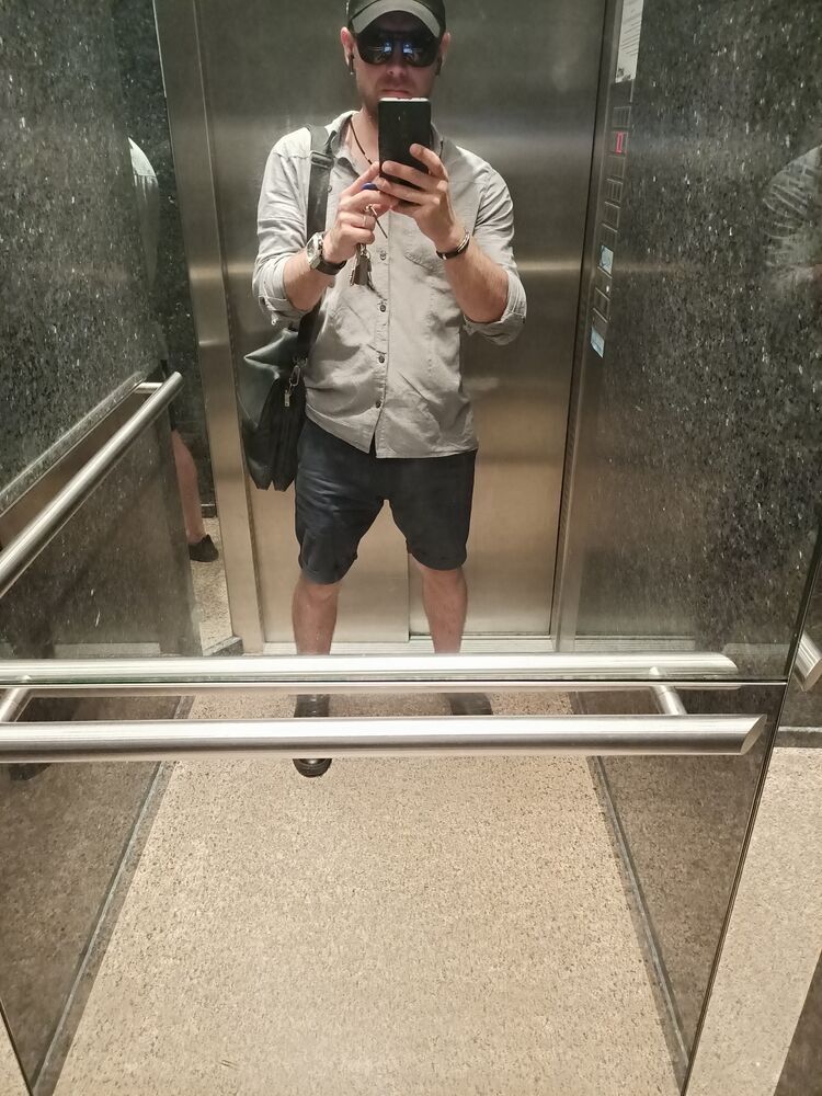  23217795  , 42 ,    