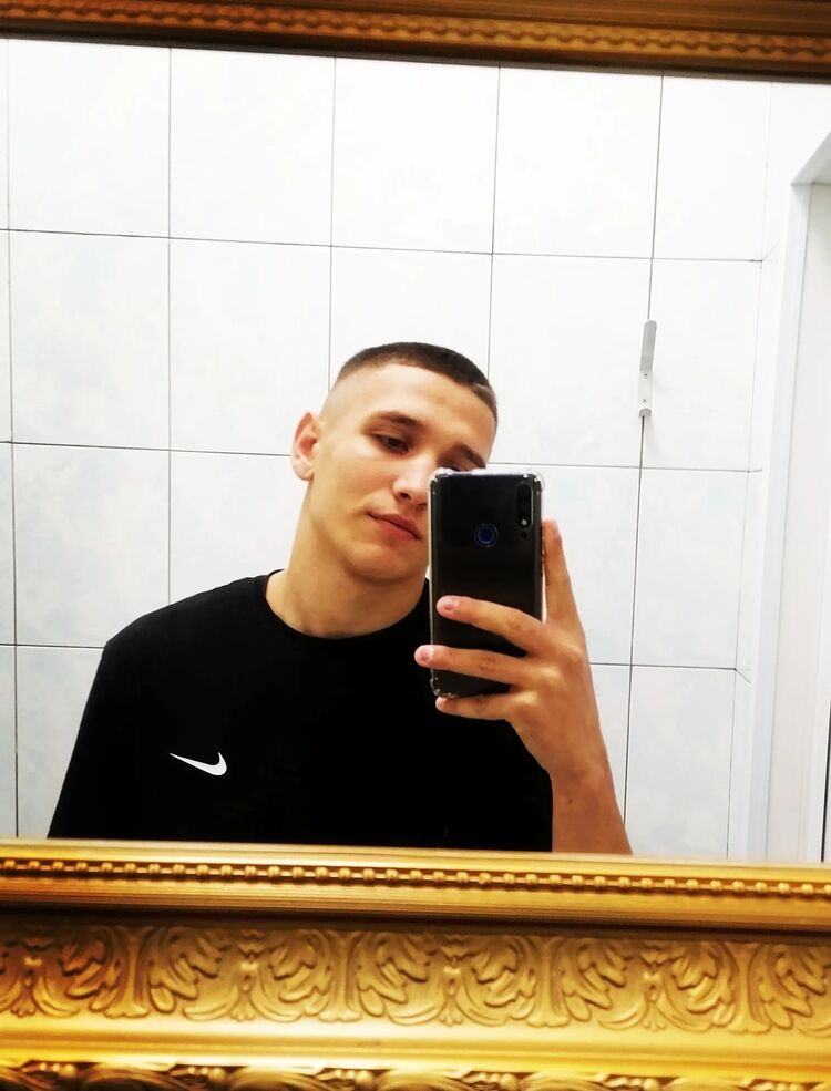  44642925  , 21 ,    