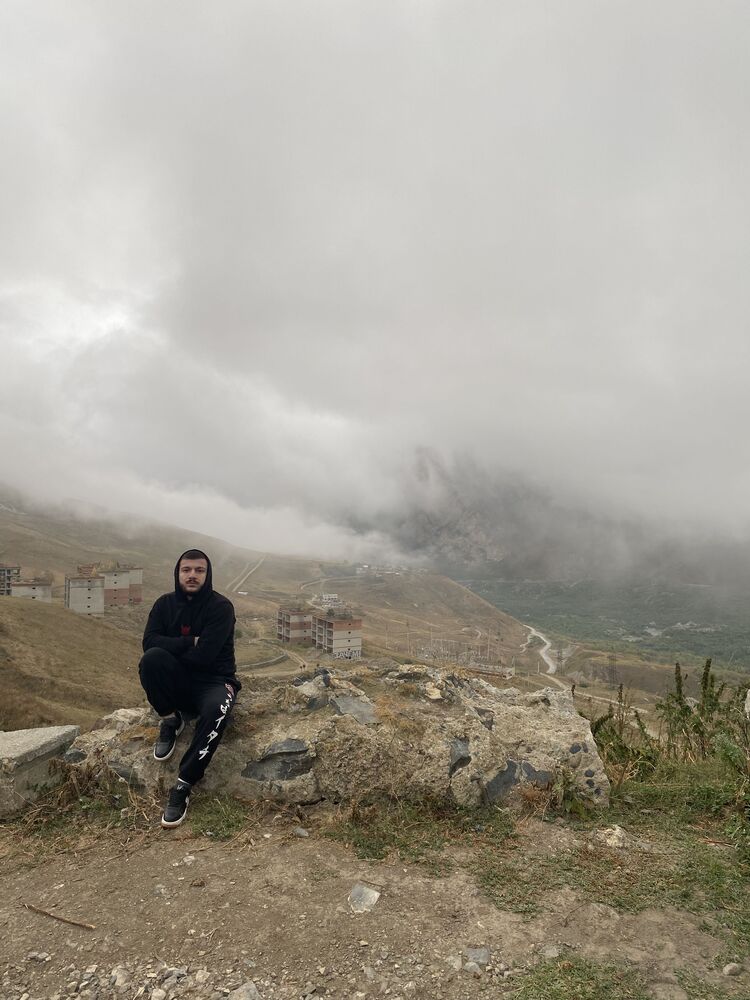  ,   Tamerlan, 25 ,  