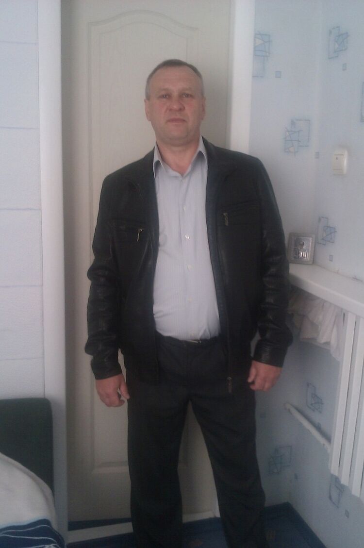  16063025  Oleg, 55 ,    