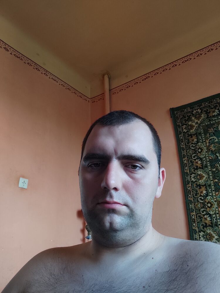  37058385  , 33 ,    