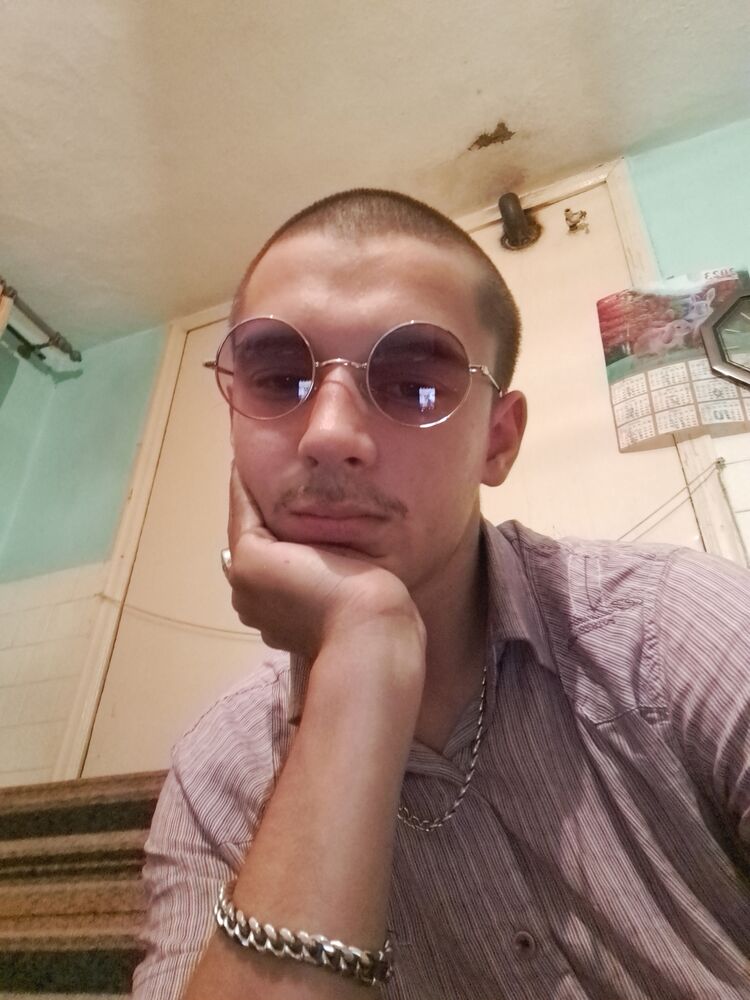  ,   Yarik, 20 ,   ,   , c , 