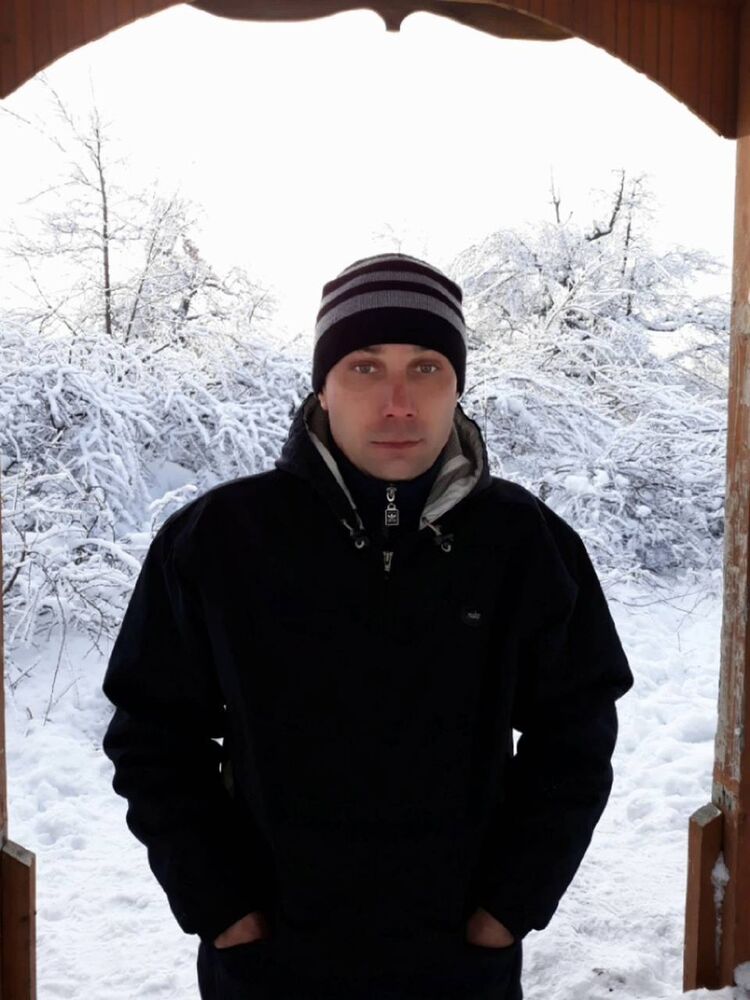  ,   Aleksand, 40 ,  