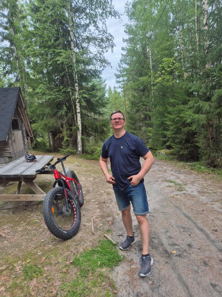  ,   Maikl, 39 ,   ,   , 