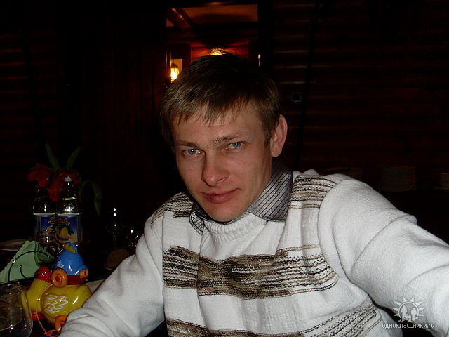  12241065  Aleks, 49 ,    -