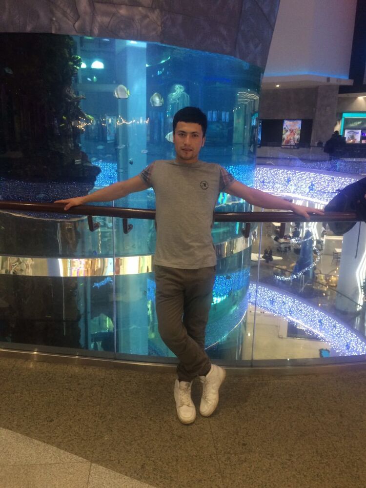  35774165  Shodibek, 29 ,    