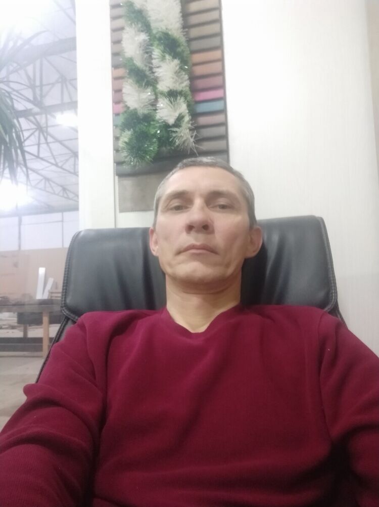  22063405  Alex Geinze, 50 ,    