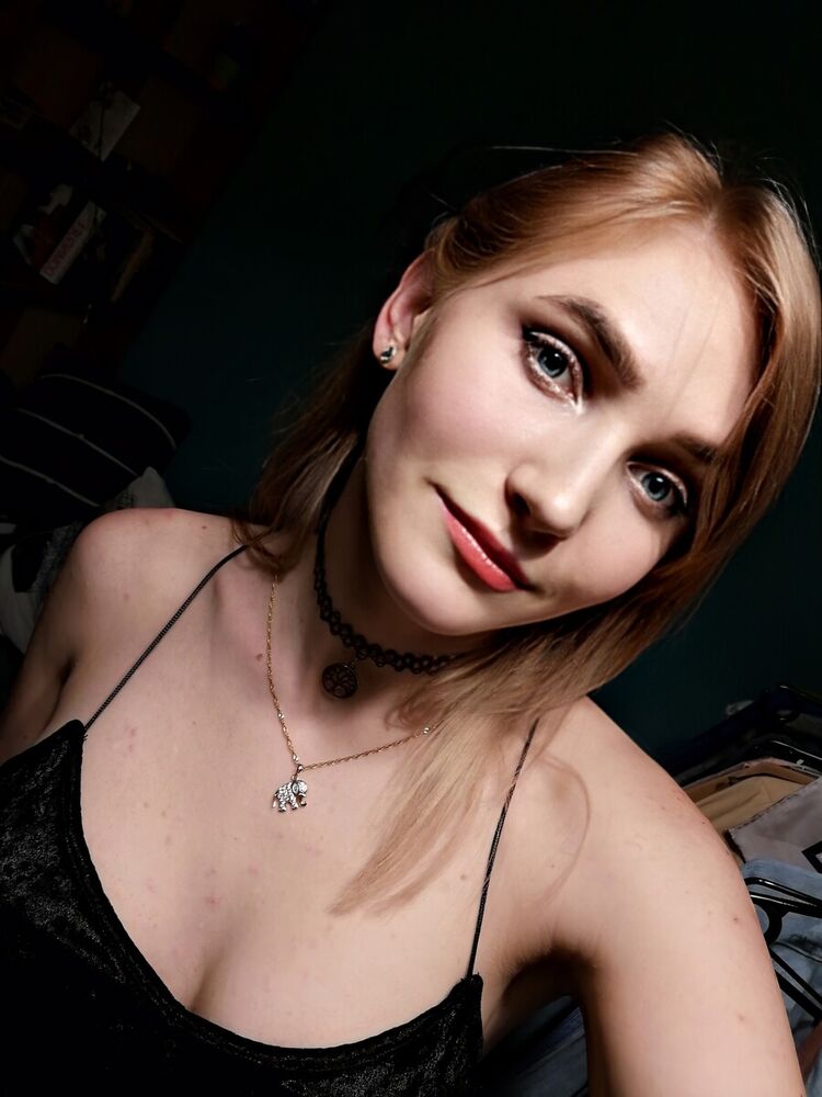  20506295  Anasteysha, 25 ,    