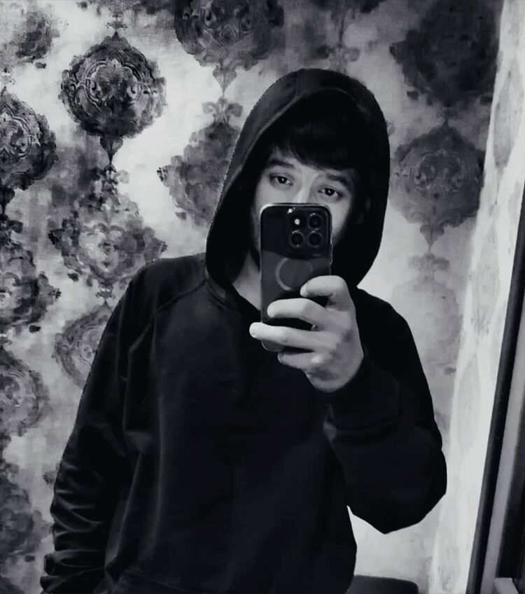  46068965  Ali, 27 ,    