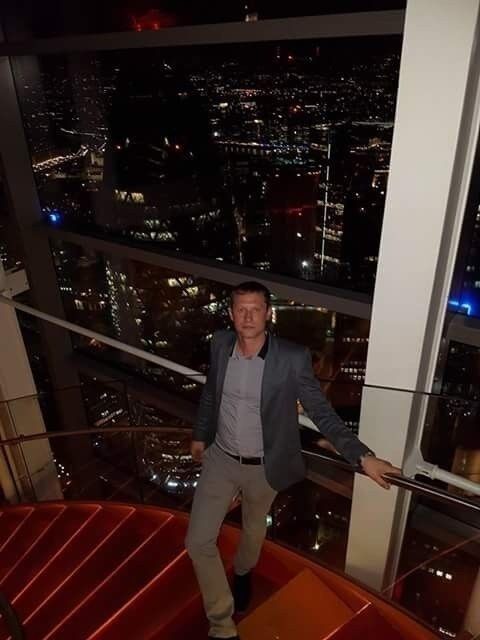  London Colney,   Giedrius, 39 ,   ,   , c 