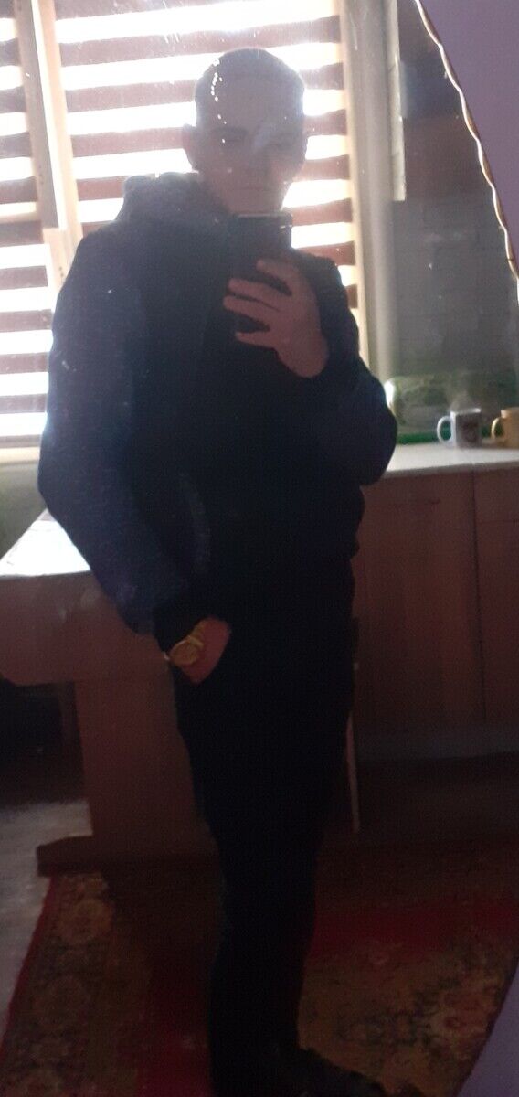  22075565  , 27 ,    
