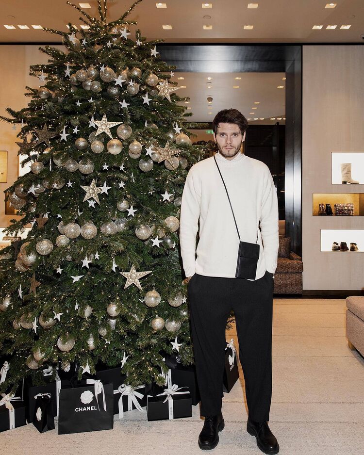 ���� 43704685 ������� �����, 32 ����, ���� ���������� � ������ ���������