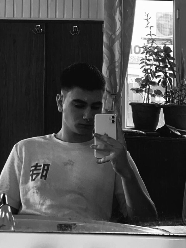  53865935  Xalid, 20 ,    