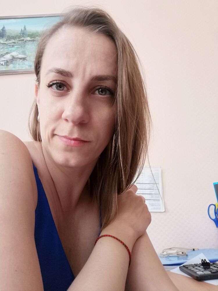  44301415  , 39 ,    