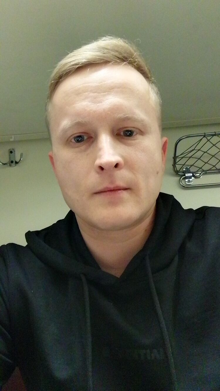  31702475  , 35 ,    