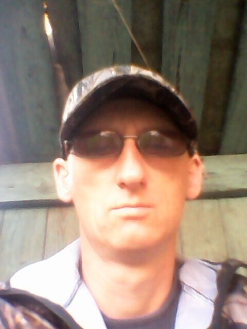  24239165  Vasilii, 44 ,    