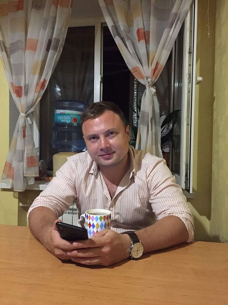  49941255  Alex, 36 ,    Port Laoise