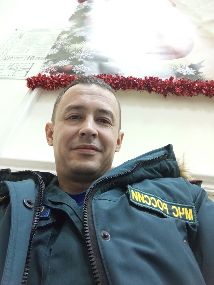  ,   Viktor, 36 ,   ,   , c , 