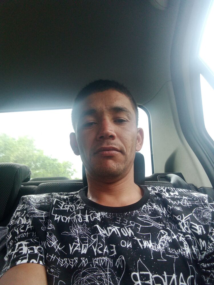  ,   Sergey, 32 ,   ,   