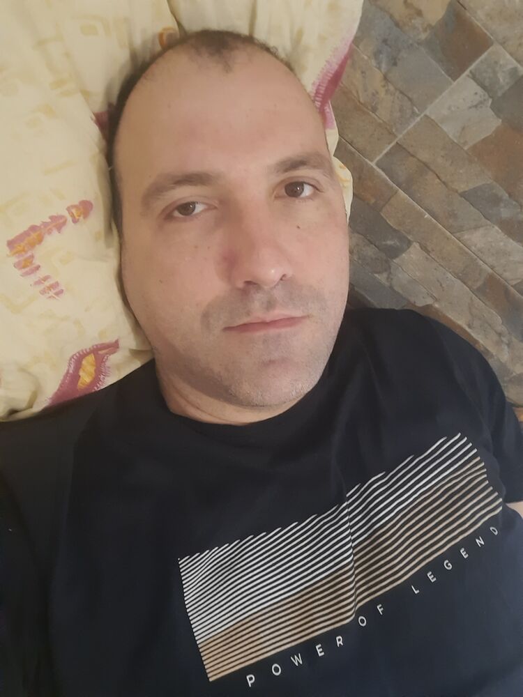  35045995  Ivan, 36 ,    Budva