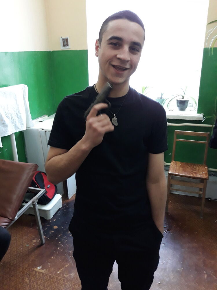 ,   Victor, 28 ,   ,   , c 