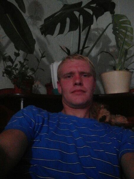  32356455  Alexander, 36 ,    