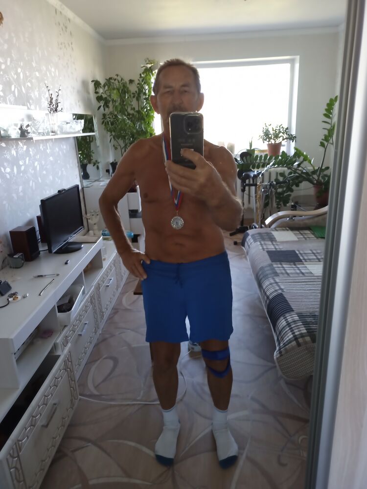  44557675  , 73 ,    