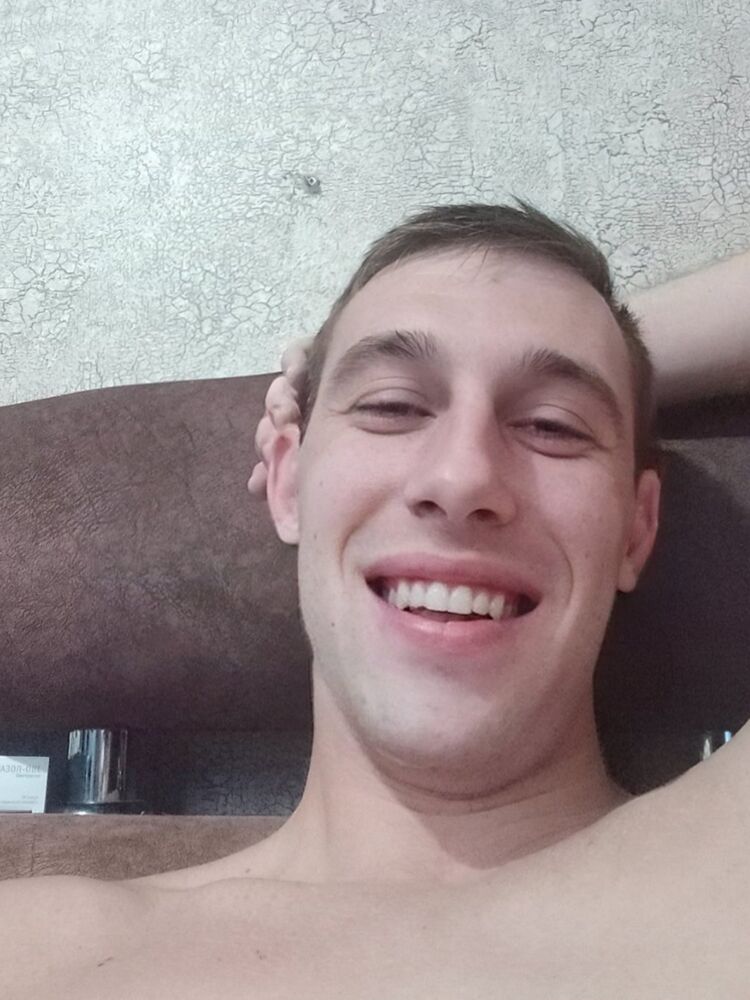  42729945  , 27 ,    