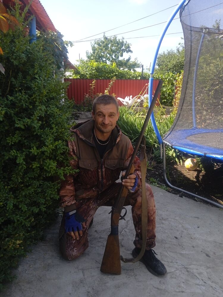  29297605  Igor, 48 ,    